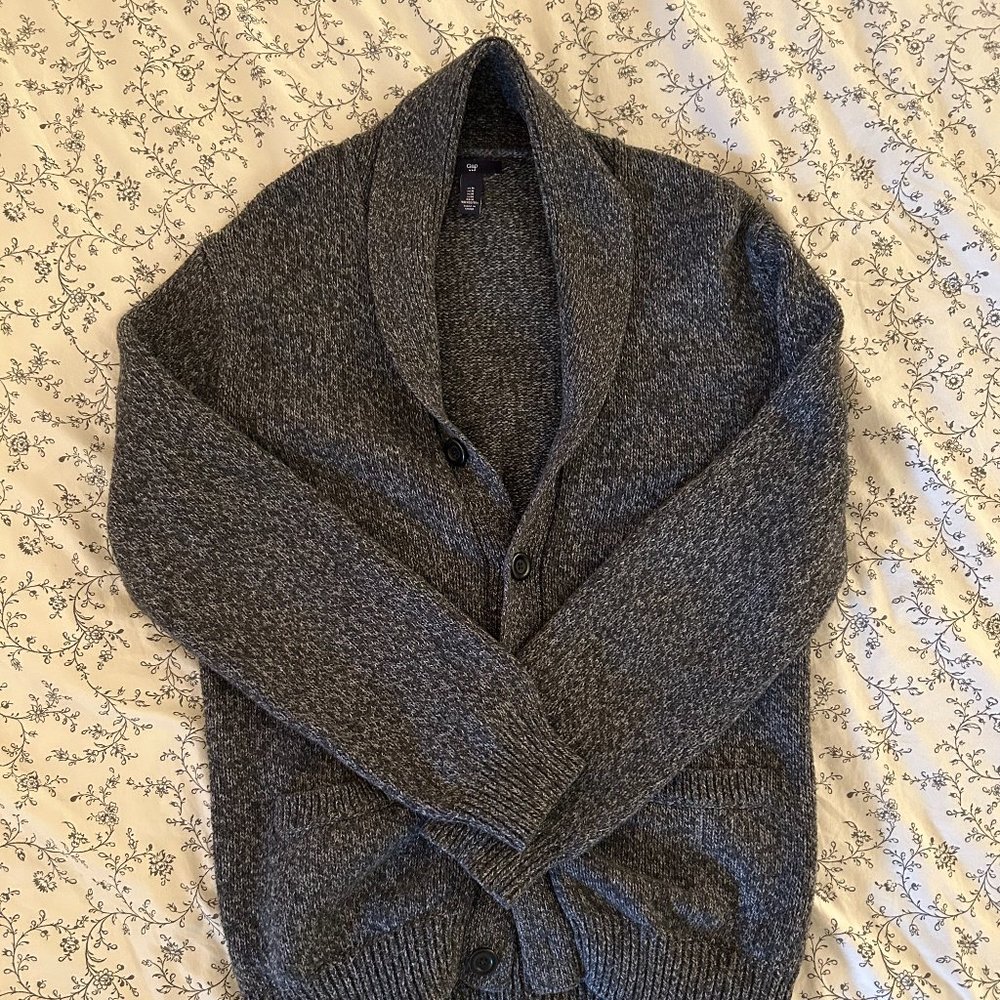 Gap cardigan